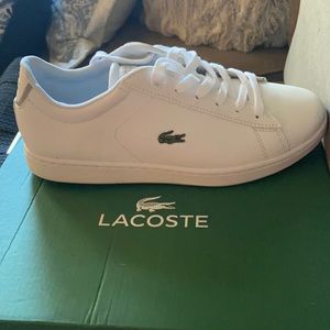 Lacoste carnaby white tennis shoe